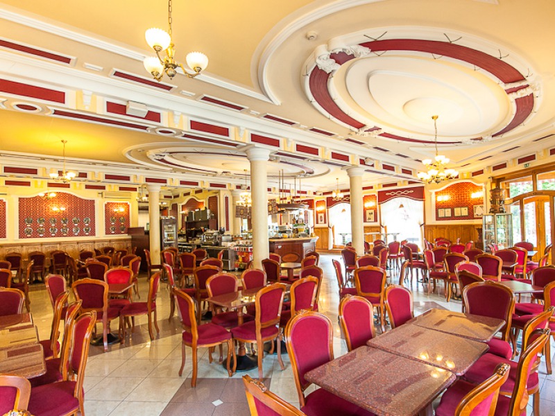 Szent-Korona cukrászda