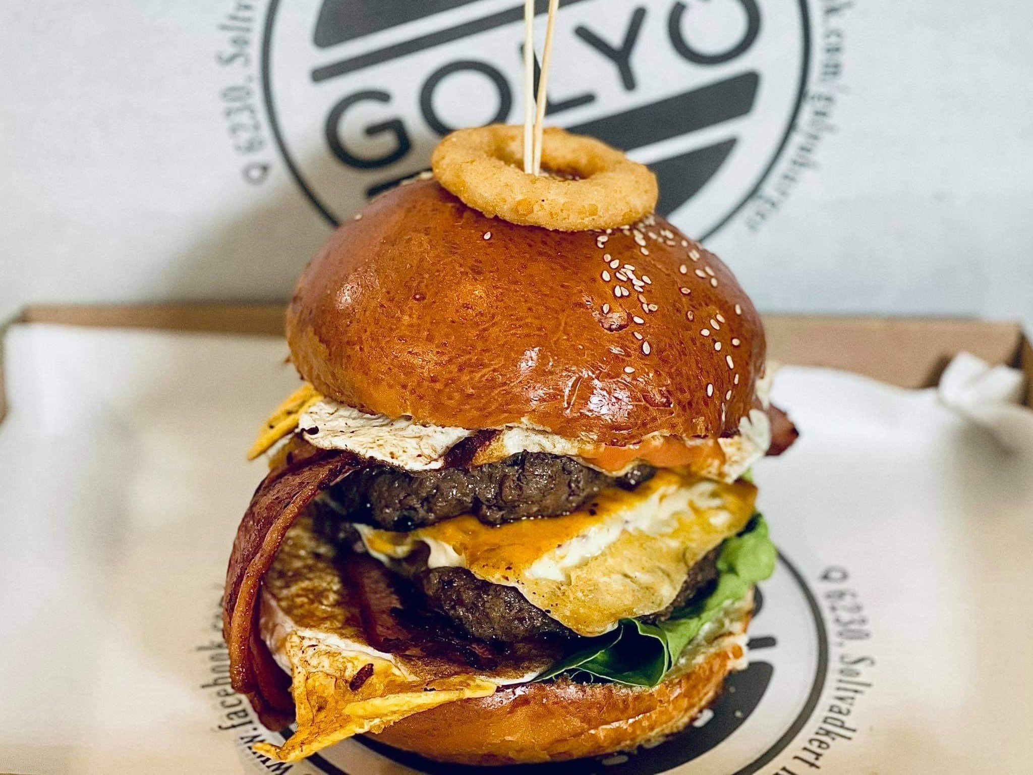 Golyó burger
